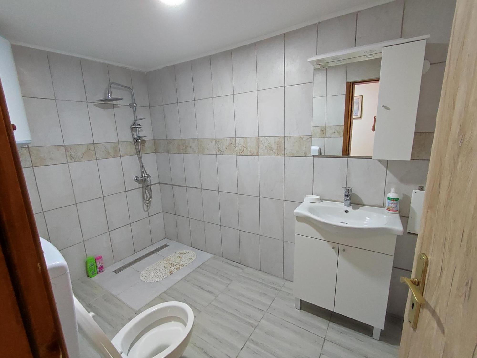 Apartment Neo Bihać Rom bilde
